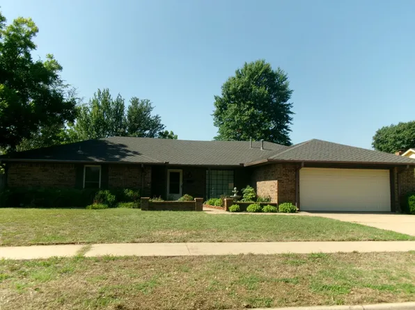 7136 NW Birch Pl, Lawton, OK 73505
