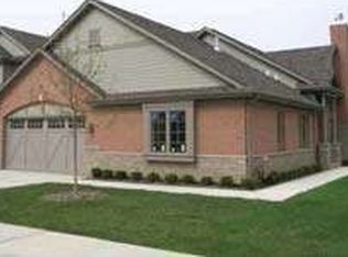20360 Mackinac Point Dr, Frankfort, IL