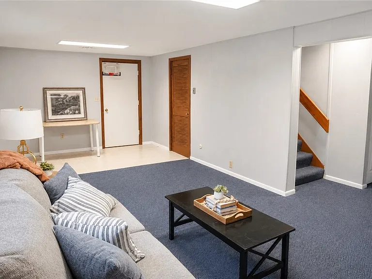 421 Clair Dr — Photo 32
