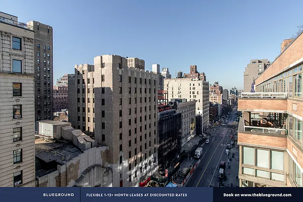 Rented by The Blueground | media 214