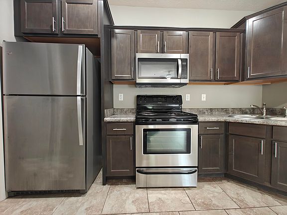 3rd image of 2 N 9th St #1