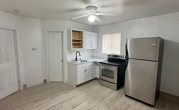 3rd image of 814 S Pagent Ave APT 6