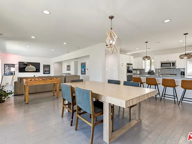 3201 Bonnie Hill Dr — Photo 8