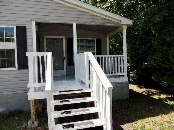 3rd image of 12 Otter Creek Dr