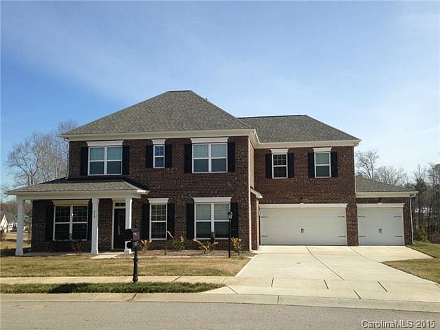 1st image of 618 Rosemore Pl