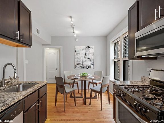2nd image of 4038 N Ashland Ave APT 2W
