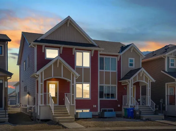 319 N Fireside Dr, Cochrane, AB T4C 0X4