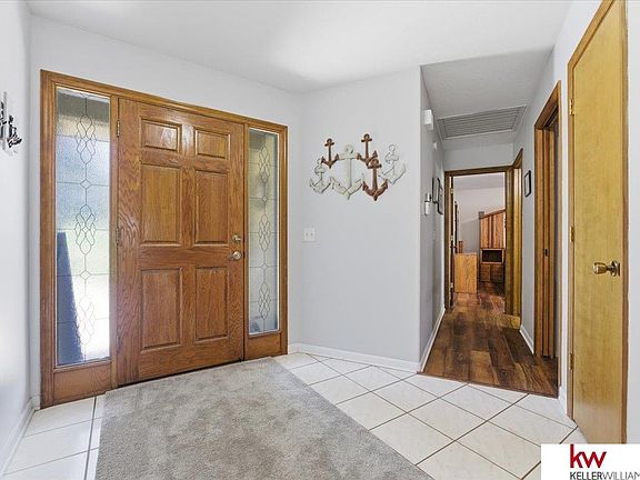 4th image of 9218 Bellvue Cir