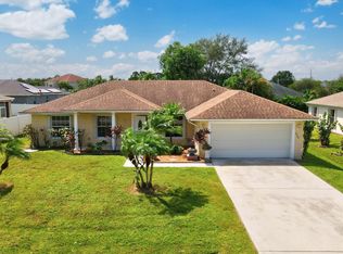 5710 NW Zenith Dr, Port Saint Lucie, FL 34986