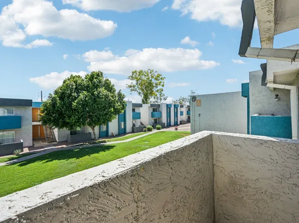 Sycamore Square Apartments