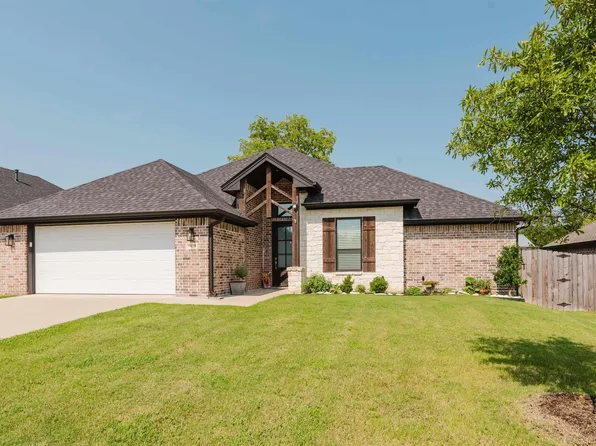 19230 Seneca Dr, Flint, TX 75762