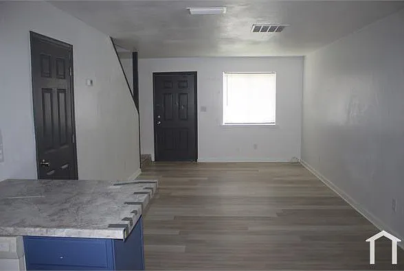 804 Vrogy Ct #3 — Photo 7