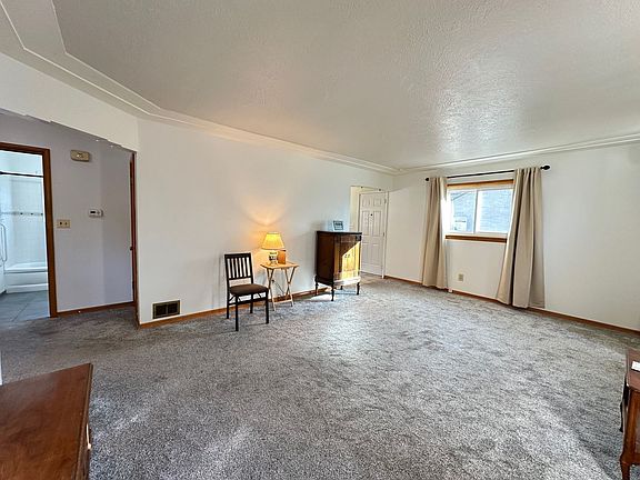 3rd image of 4117 E Frederick Ave