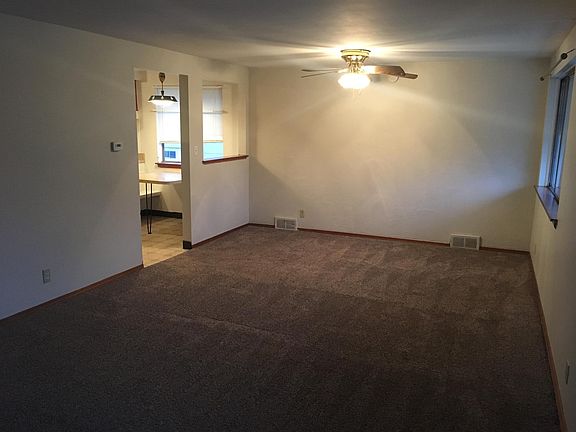 3rd image of 216 Highland Ave