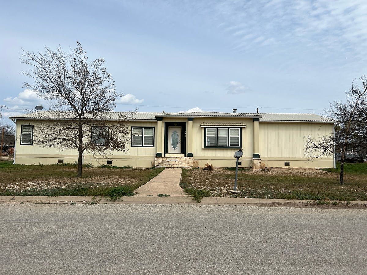 1301 Savell St, Sonora, TX 76950 Zillow