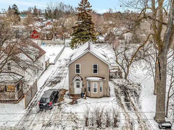 83 Grier St, Belleville, ON K8P 3A2