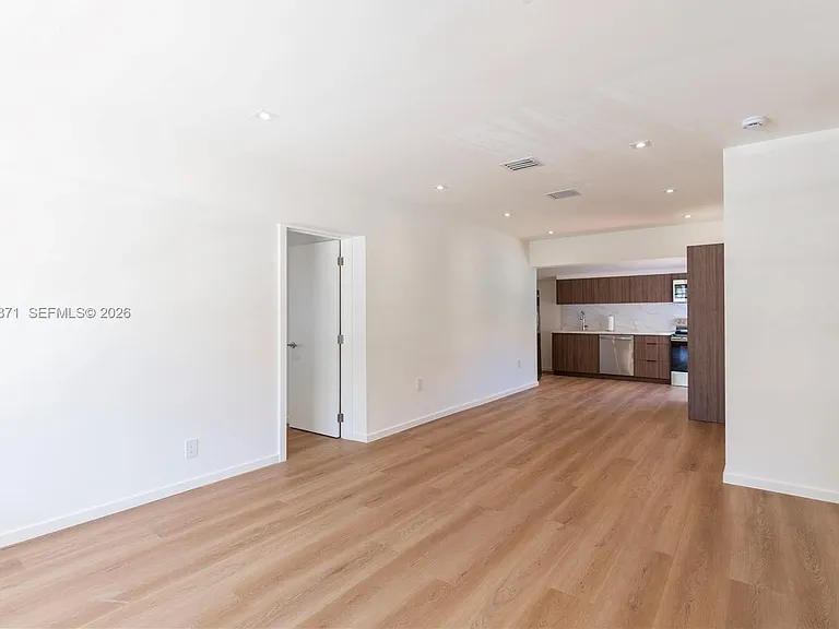 3021 Coconut Grove Dr — Photo 15