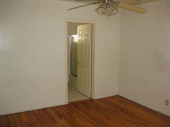 3rd image of 6916 Alcove Ave