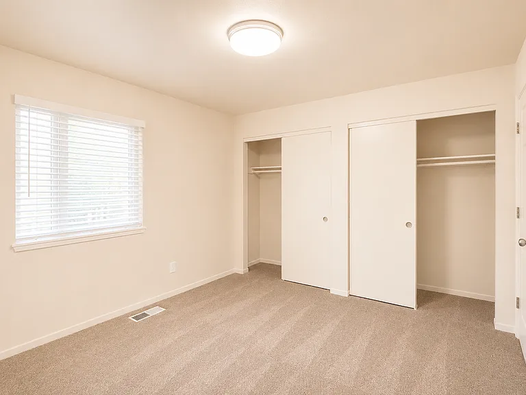 Quail Manor Townhomes — Photo 16