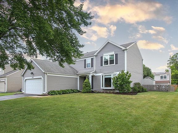 2nd image of 886 Farm Glen Ln