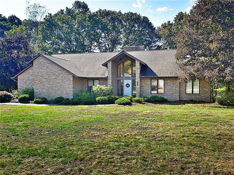 1st image of 4013 Pin Oak Ct