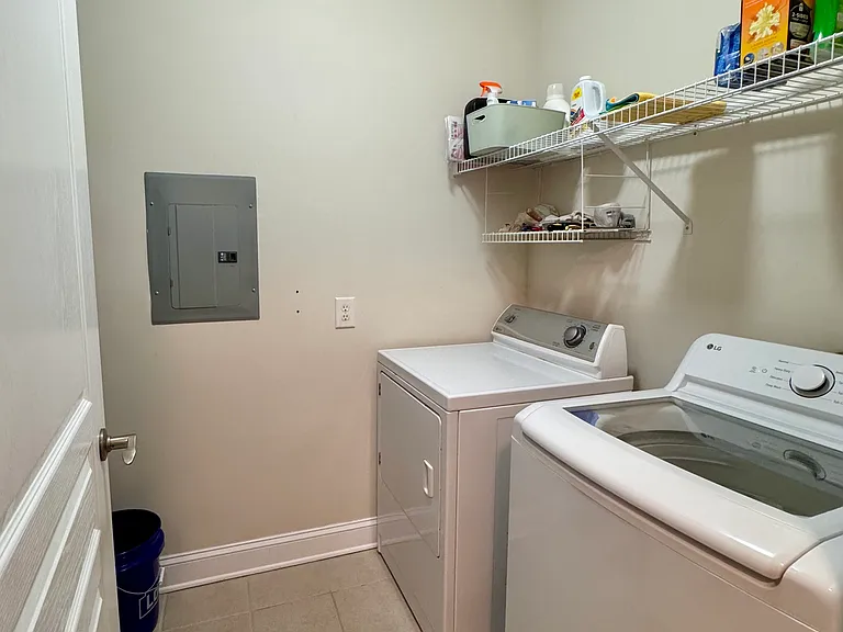 923 Providence Glen Dr #923 — Photo 19