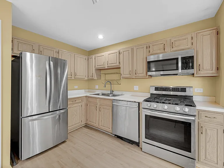 2403 Mallow Ct #Z2 — Photo 11