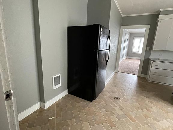 5th image of 517 Emerson Ave #1