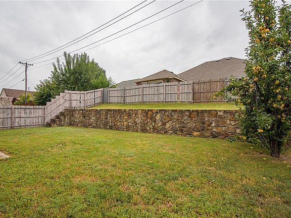 3rd image of 1314 Kiwi Ct