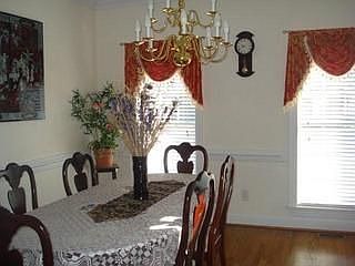 1st image of 120 Vineyard Ct