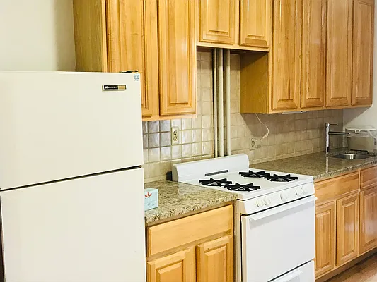 Rented by In Haus LLC | media 13