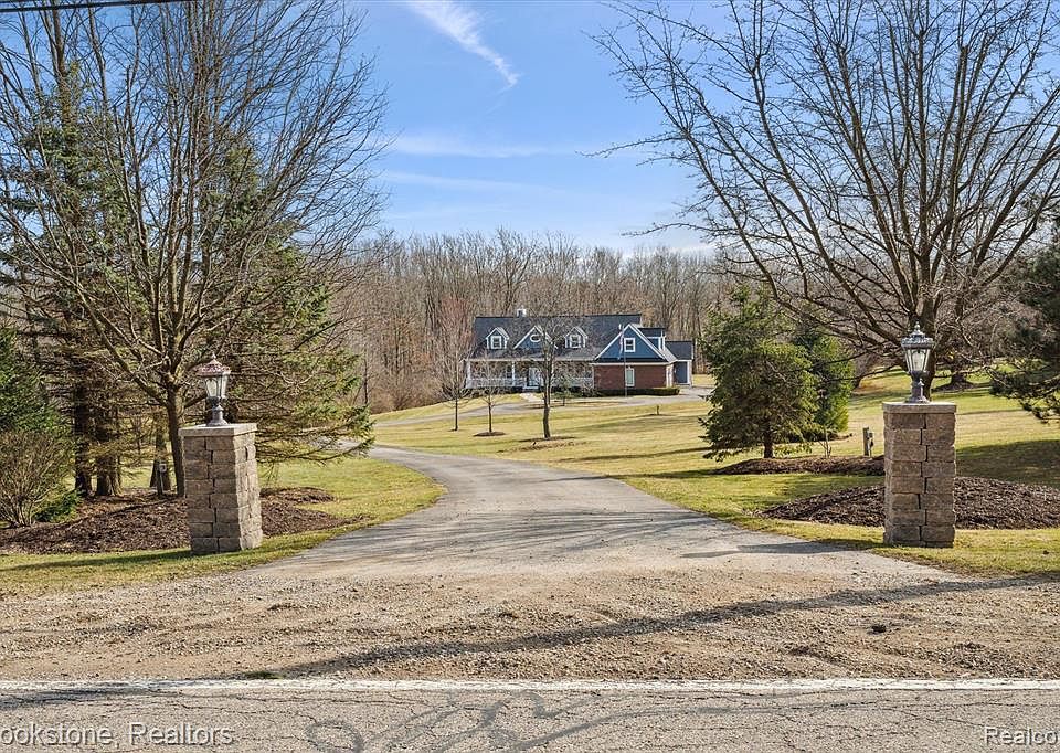 3585 Stoney Creek Rd, Oakland, MI 48363 Zillow