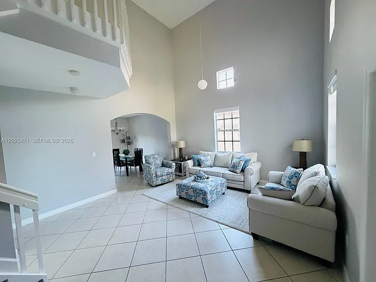 15858 SW 138th Ter — Photo 7