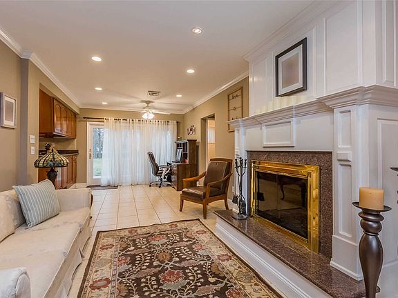 3rd image of 1208 Waverly Ave