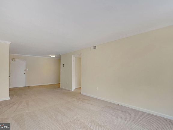 5th image of 3114 Wisconsin Ave NW APT 204