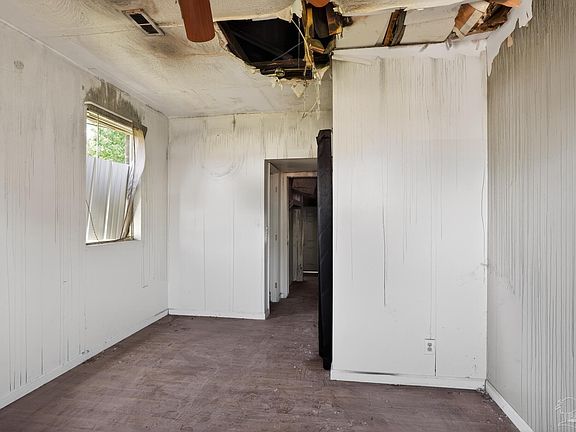 5th image of 10351 Bowman Ave