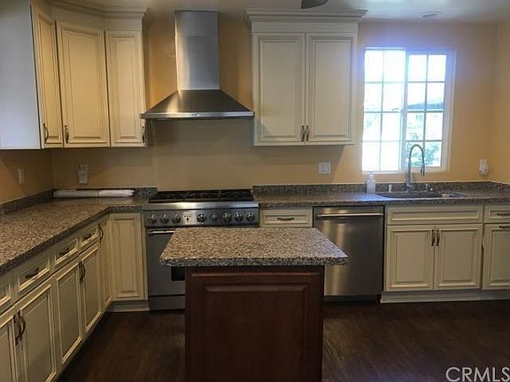 5th image of 15122 Alburtis Ave