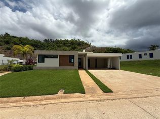 162 Saint Monteazul #162, Guaynabo, PR 00969