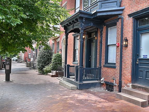 3rd image of 130 State St #1B-1BA