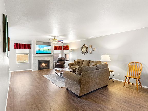 3rd image of 10504 Woodquail Dr NW