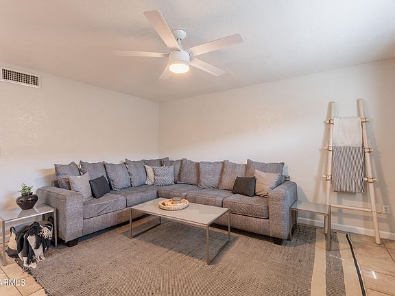 4th image of 3402 N 32nd Street #163