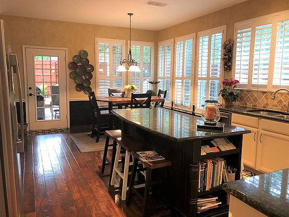 Kitchen w/custom shutters