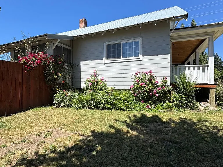 509 N Cle Elum St — Photo 16