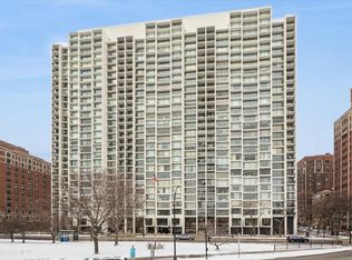 3200 N Lake Shore Dr APT 2802, Chicago, IL 60657