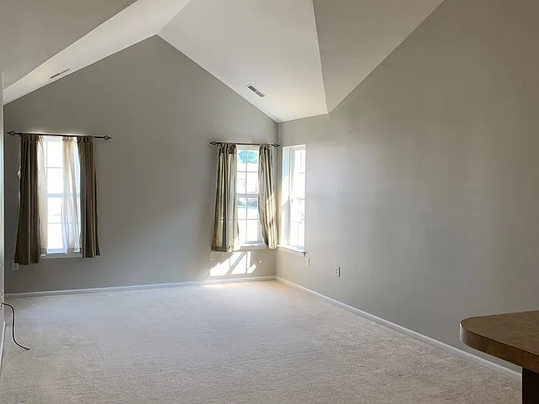 550 Olde English Cir — Photo 6