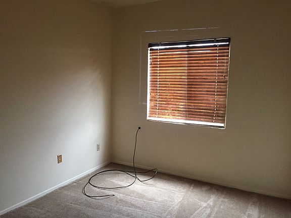 5th image of 1640 Dogwood St