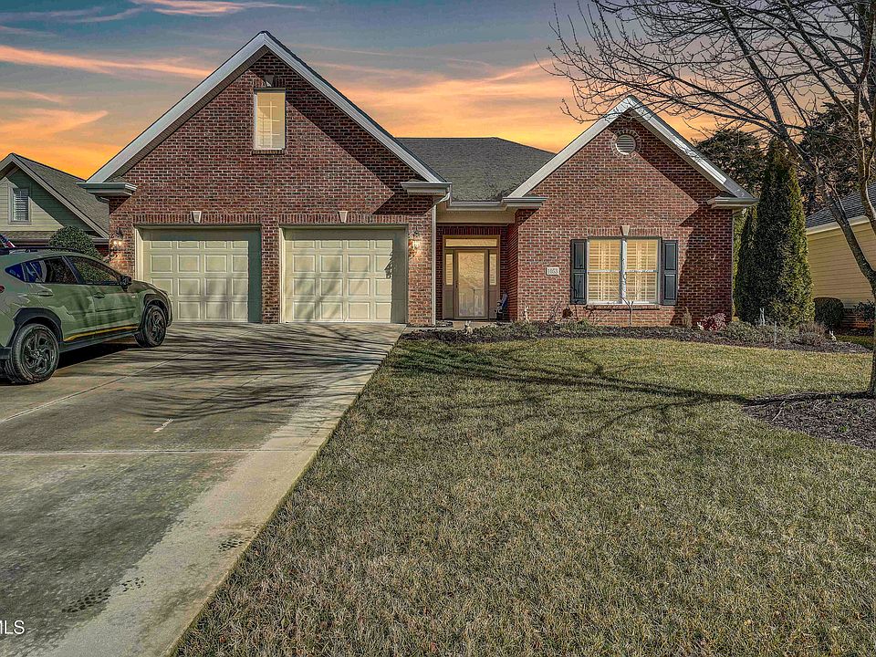 1st image of 1053 Waterbrooke Ln