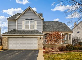 724 Wildflower Cir, Naperville, IL 60540
