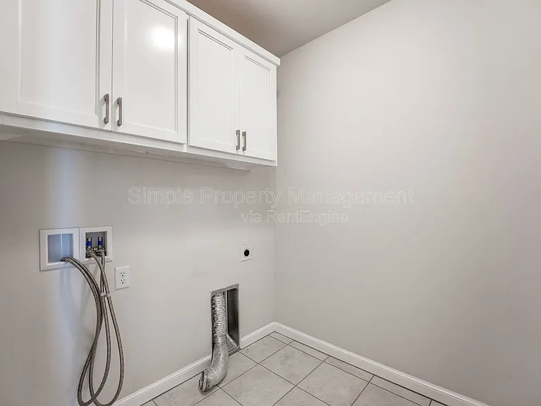 608 Blue Fish Ct — Photo 31
