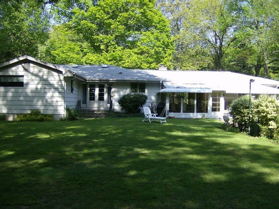 For Sale: 15 Featherbed Lane, Branford, CT 06405